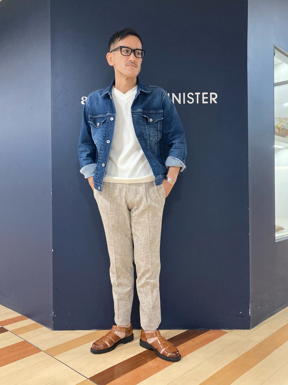 「グルカサンダル、お出かけコーデ日記、アルフレッド･バニスター(alfredoBANNISTER)、レザーサンダル、Gジャン、オトナカジュアル」｜「5351 POUR LES HOMMESの【23S/S】ハイパーストレッチ デニムジャケット（デニムジャケット、ブルー系）」を使った、nobgさん（メンズ・171cm）の春コーディネートの1枚目の写真