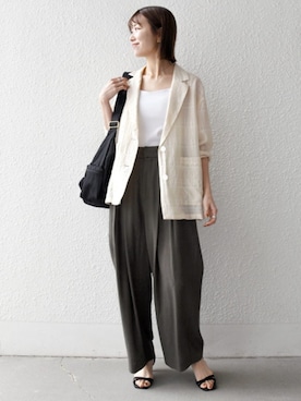 「SHIPS any（シップス エニィ）のSHIPS any: 9ポケット 2WAY ショルダー バッグ（ショルダーバッグ、ブラック系）」を使った、机さん（レディース・166cm）の春コーディネート