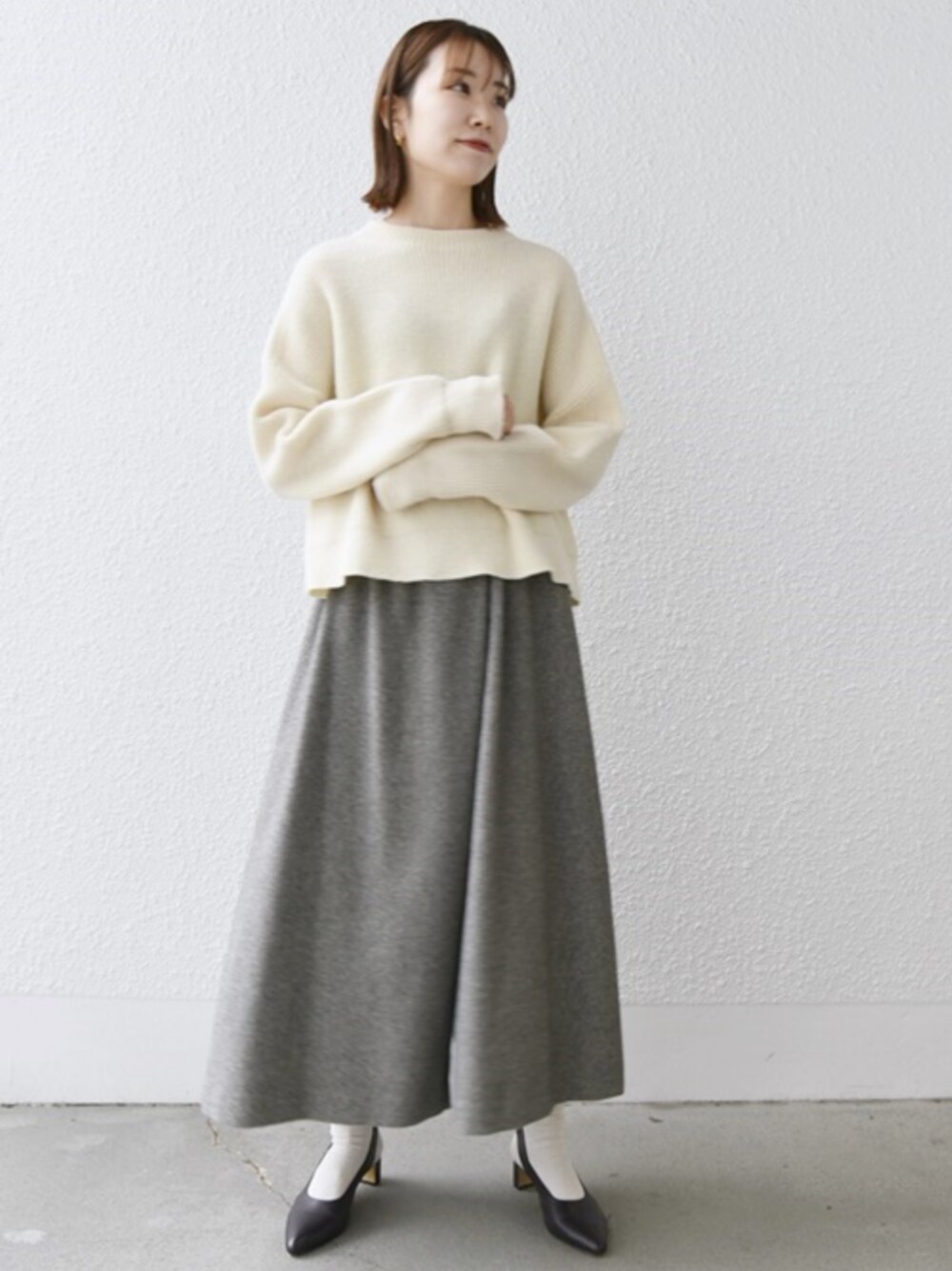 「おしゃ見えテクニック、冬のコーデ、休日スタイル、SHIPS any、シップスエニィ、キュロット、冬服、パンプス×靴下、パンプス」｜「REMMEのREMME: バック ストラップ ヒール パンプス（パンプス、ブラウン系）」を使った、机さん（レディース・166cm）の冬コーディネートの1枚目の写真