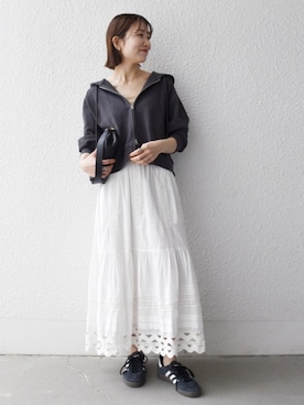 「SHIPS any（シップス エニィ）のSHIPS any:〈洗濯機可能〉USAコットン 裏毛 ジップ コンパクト パーカー（パーカー、グレー系）」を使った、机さん（レディース・166cm）の春コーディネート