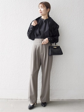 「オフィススタイル」｜「アイテム（パンツ）」を使った、机さん（レディース・166cm）の冬コーディネート