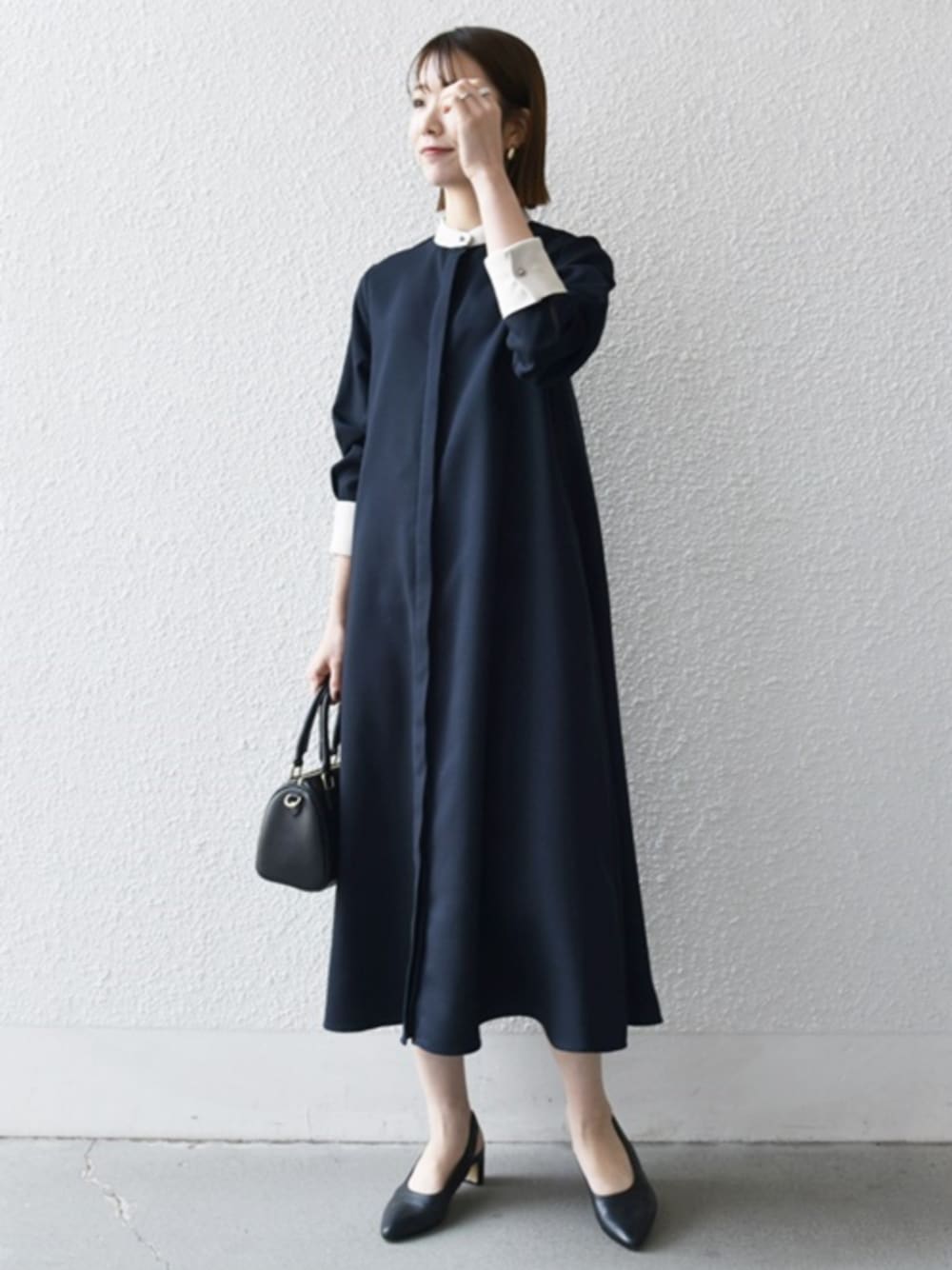 「春コーデ、ワンピース、ワンピースコーデ、入学式、大人かわいい、オケージョン、セレモニー、キレイめ、きれいめ、ママコーデ、ママファッション、ネイビー、ネイビー×ホワイト、SHIPS any、シップスエニィ」｜「SHIPS anyのSHIPS any:〈洗濯機可能〉ダブルクロス Aライン シャツワンピース［NAVY BLUE］（シャツワンピース、ブルー系）」を使った、机さん（骨格ナチュラル・レディース・166cm）の春コーディネートの1枚目の写真