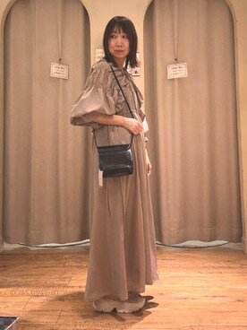 「アイテム（ドレスシューズ、ベージュ系）」を使った、きのぴーさん（レディース・157cm）の春コーディネート