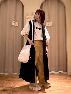 「アイテム（ドレスシューズ、ベージュ系）」を使った、きのぴーさん（レディース・157cm）の春コーディネート