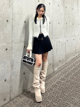 「EMODA（エモダ）のアイテム（ハンドバッグ）」を使った、与口令央奈さん（レディース・160cm）の秋コーディネート