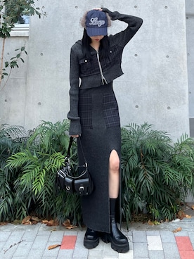 「EMODA（エモダ）のアイテム（キャップ）」を使った、与口令央奈さん（レディース・160cm）の秋コーディネート