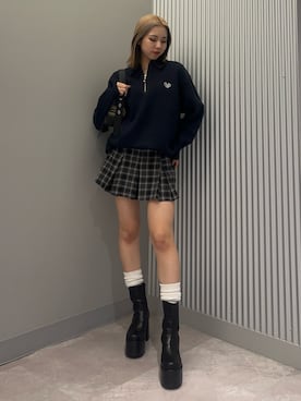 「EMODA」｜「アイテム（ワンピース/ドレス）」を使った、与口令央奈さん（レディース・160cm）の秋コーディネート