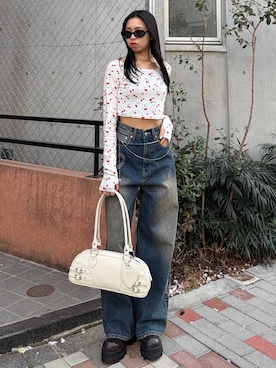 「EMODA（エモダ）のアイテム（バッグ）」を使った、与口令央奈さん（レディース・160cm）の春コーディネート