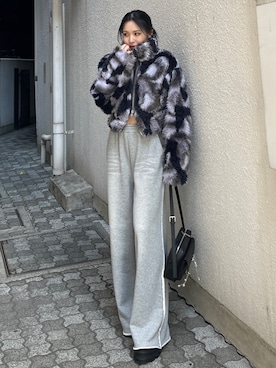 「EMODA（エモダ）のアイテム」を使った、与口令央奈さん（レディース・160cm）の秋コーディネート