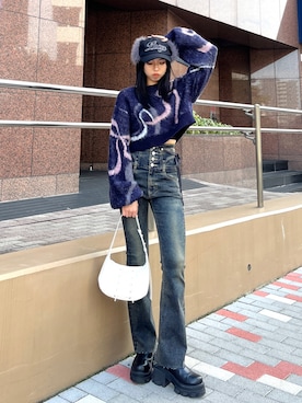 「EMODA（エモダ）のアイテム（キャップ）」を使った、与口令央奈さん（レディース・160cm）の秋コーディネート