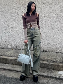 EMODA ビジュースクエアショルダーバッグ EMODA（エモダ）の「ビジュースクエアショルダーバッグ