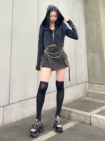 ショートレイヤードフーディー｜エモダ（EMODA）アウトレット公式通販