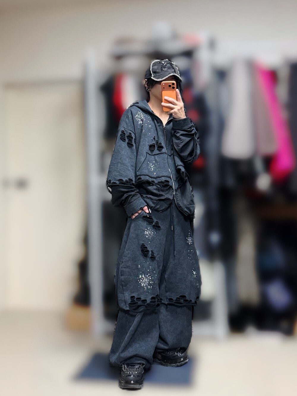 neith.（ネイス）の「neith./ネイス/Meteor Crush Hoodie(Black