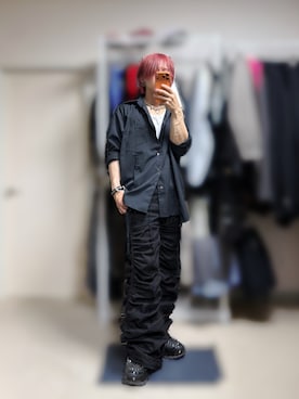 「アイテム（バングル/リストバンド）」を使った、きらさん（メンズ・162cm）の秋コーディネート