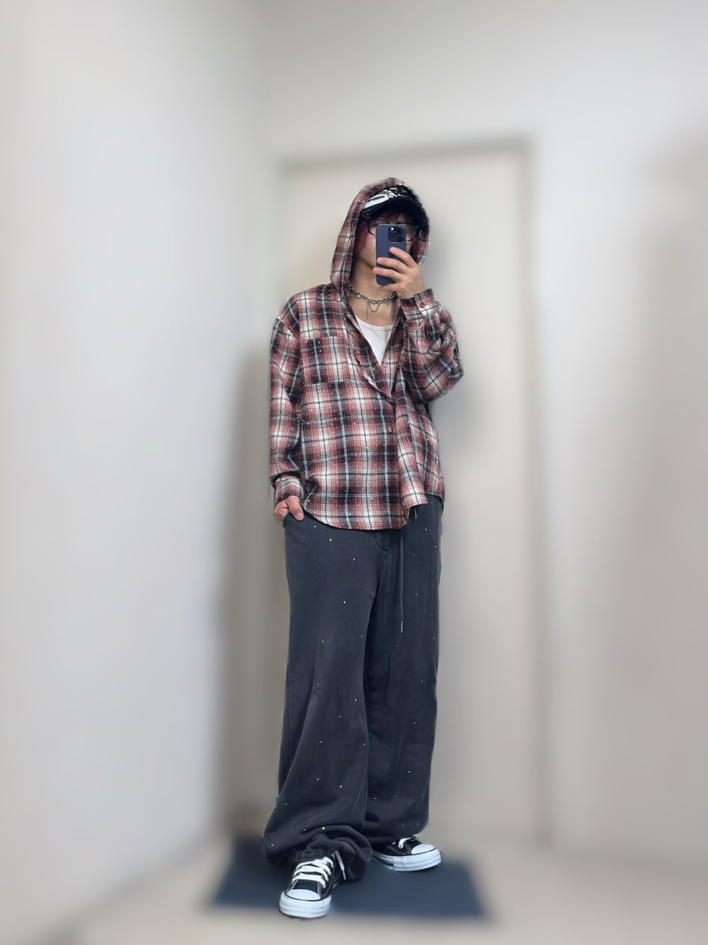【GRANCY】ラインストーンデザインダメージスウェットパンツ 完売品 試着のみ】GRANCY ラインストーンデザイン ダメージ スウェット