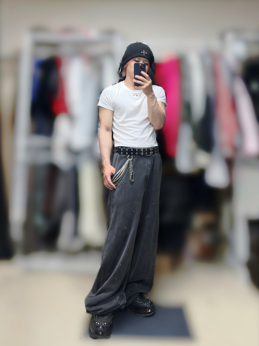 【grancy】ラインストーンパンツ GRANCY（グランシー）の「【GRANCY】LinestoneDesign Damage