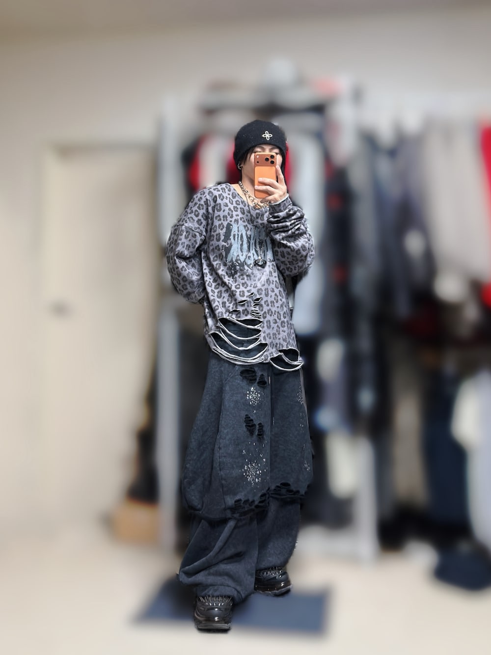 neith./ネイス/Meteor Low-rise Sweat Pants(Black)を使った人気