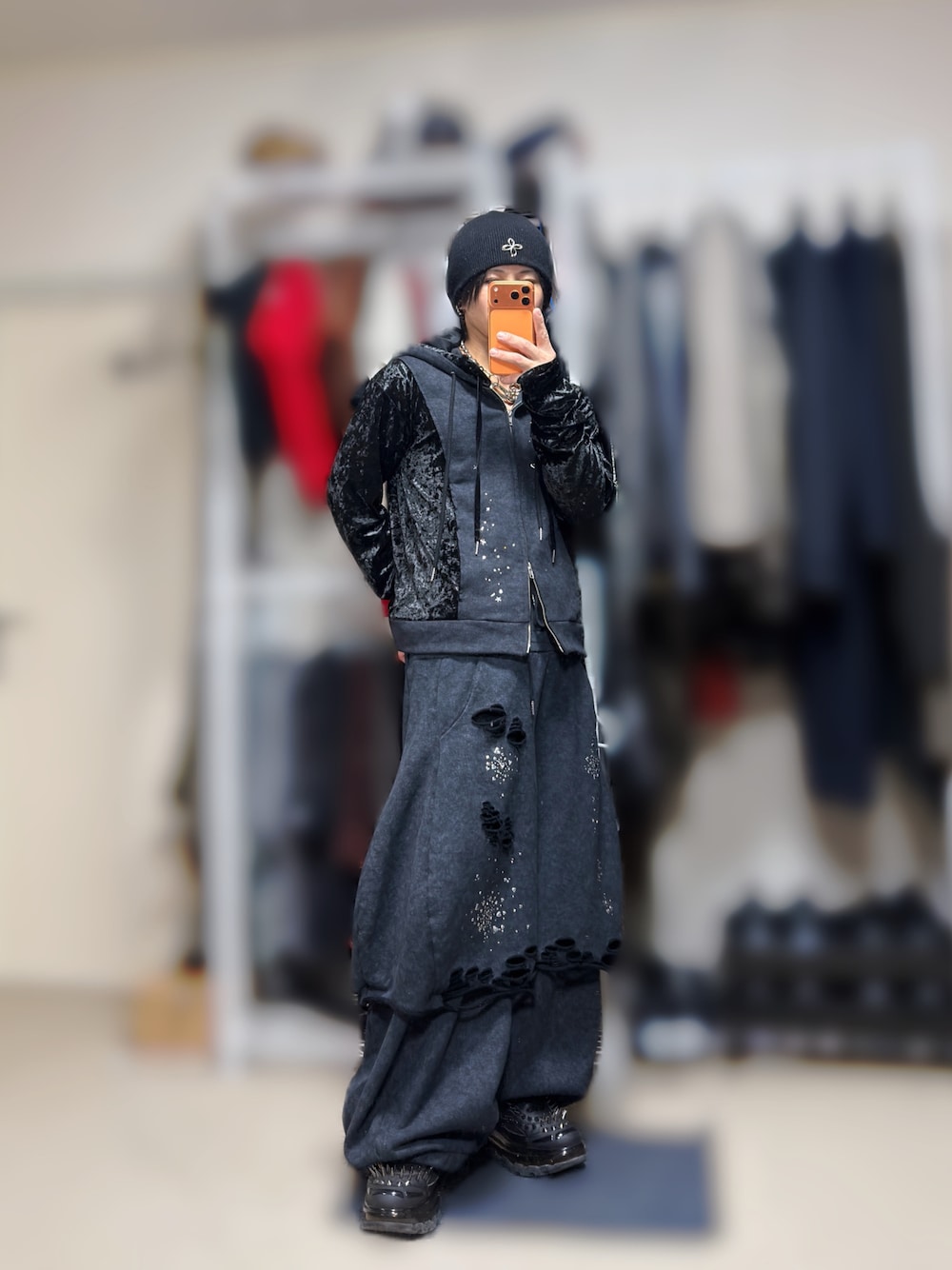 neith./ネイス/Meteor Low-rise Sweat Pants(Black)を使った人気