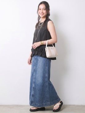 「CHIC STYLE（シックスタイル）の裾フリルシアーノースリーブブラウス＜大きいサイズ有＞シックスタイル（シャツ/ブラウス、ブラック系）」を使った、ニッセンスタッフ(nissen5)さん（レディース・160cm）の春コーディネート