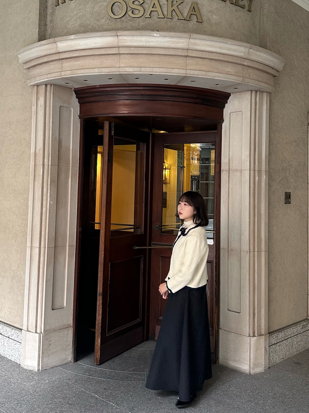 「フレンチガーリー、ヴィンテージ、ヴィンテージワンピース、ヴィンテージガーリー、レトロガール、洋館、神戸異人館、ホテルモントレ」｜「GORGEのアイテム（ワンピース、ブラック系）」を使った、𝐊𝐨𝐧𝐨𝐦𝐢さん（骨格ストレート・レディース・153cm）の夏コーディネートの1枚目の写真