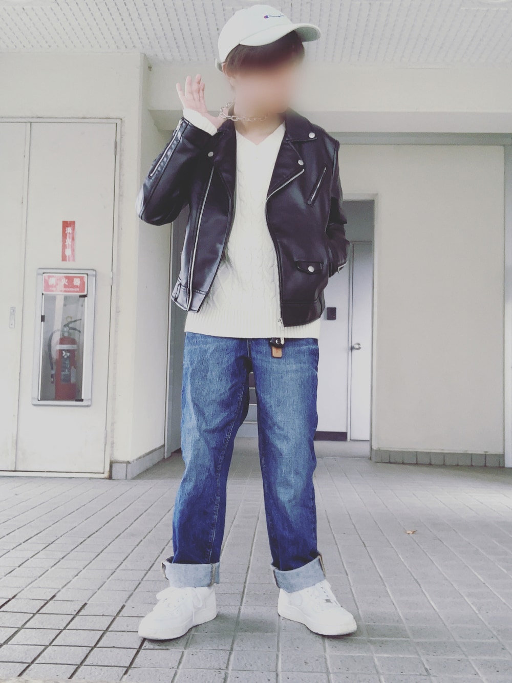「私の推しブランド、秋冬コーデ、カジュアル、低身長コーデ、おしゃれさんと繋がりたい、デニム、冬、レザージャケット、低身長、NIKE、Champion、GU、SPINNS」｜「GUのアイテム（デニムパンツ、ブルー系）」を使った、みっふーさん（メンズ・150cm）の冬コーディネートの1枚目の写真