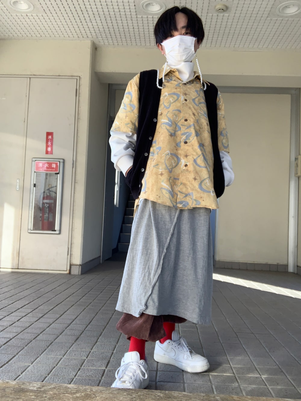 「私の推しブランド、今日のコーデ、プチプラコーデ、タートルネック、低身長、ワンピース、おしゃれさんと繋がりたい、古着」｜「わたくしのアイテム（ワンピース、シルバー系）」を使った、みっふーさん（メンズ・150cm）の冬コーディネートの1枚目の写真