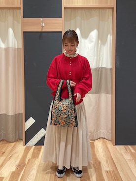「赤」｜「アイテム（タンクトップ）」を使った、かわせさん（レディース・154cm）の秋コーディネート