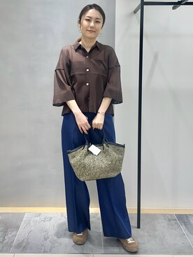 「INDIVI（インディヴィ）の【洗える／シアー】衿付きシャツライクニットカーディガン（カーディガン/ボレロ、ブラウン系）」を使った、MAIさん（レディース・160cm）の春コーディネート