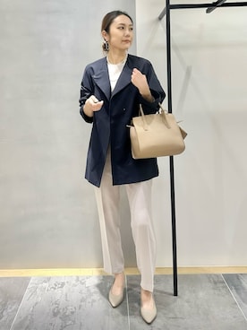 「INDIVI（インディヴィ）の【撥水/軽量】ミドル丈 ミニマルトレンチコート（トレンチコート、ブルー系）」を使った、MAIさん（レディース・160cm）の冬コーディネート