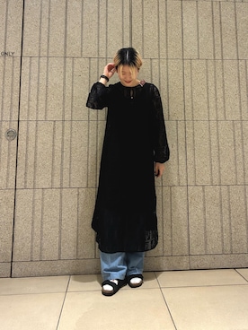 「URBAN RESEARCH DOORS（アーバンリサーチドアーズ）のBIRKENSTOCK　EXCLUSIVE ARIZONA WB(NR)（サンダル、ブラック系）」を使った、 コヤマ  ヒナタさん（レディース・164cm）の春コーディネート
