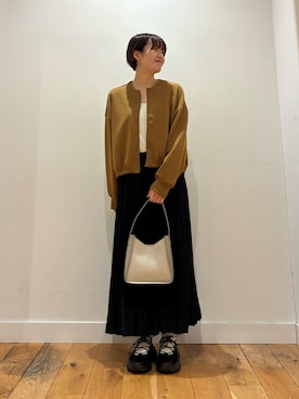 「アイテム（タンクトップ）」を使った、 コヤマ  ヒナタさん（レディース・163cm）の秋コーディネート