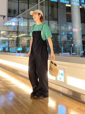 「ここでしか手に入らない別注アイテム」｜「アイテム（サロペット/オーバーオール）」を使った、kohinata0116さん（レディース・162cm）の春コーディネート