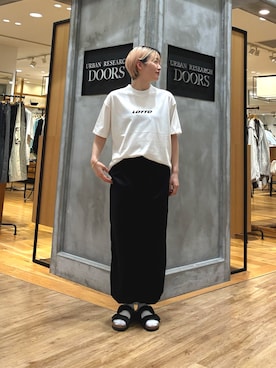 「URBAN RESEARCH DOORS（アーバンリサーチドアーズ）のBIRKENSTOCK　EXCLUSIVE ARIZONA WB(NR)（サンダル、ブラック系）」を使った、 コヤマ  ヒナタさん（レディース・164cm）の春コーディネート