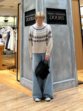 「URBAN RESEARCH（アーバンリサーチ）のアイテム（トートバッグ）」を使った、 コヤマ  ヒナタさん（レディース・164cm）の冬コーディネート