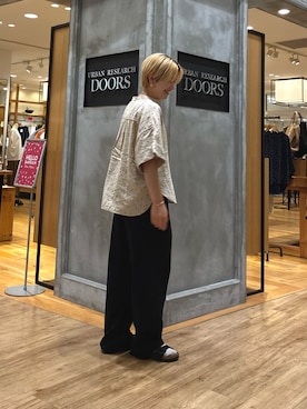 「URBAN RESEARCH DOORS（アーバンリサーチドアーズ）のBIRKENSTOCK　ARIZONA LEVE（サンダル、ブラック系）」を使った、 コヤマ  ヒナタさん（レディース・164cm）の夏コーディネート