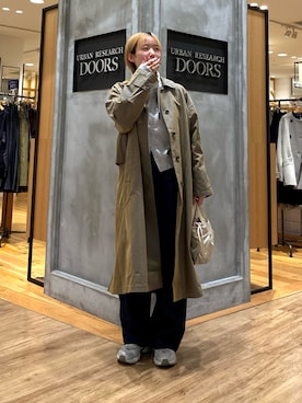 「URBAN RESEARCH DOORS(アーバンリサーチドアーズ)のアイテム(スニーカー)」を使った、 コヤマ ヒナタさん(レディース・164cm)の冬コーディネート