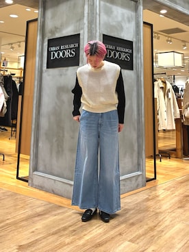 「RODE SKO（ロデスコ）の『MADE IN JAPAN』スクエアトゥプチメタルローファー（ローファー、ブラック系）」を使った、 コヤマ  ヒナタさん（レディース・164cm）の春コーディネート