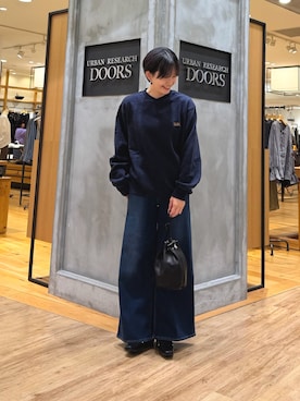 「URBAN RESEARCH DOORS（アーバンリサーチドアーズ）のアイテム（スウェット）」を使った、 コヤマ  ヒナタさん（レディース・164cm）の夏コーディネート