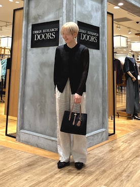 「RODE SKO（ロデスコ）の『MADE IN JAPAN』1センチパナマリボンパンプス（パンプス、ブラック系）」を使った、 コヤマ  ヒナタさん（レディース・164cm）の春コーディネート