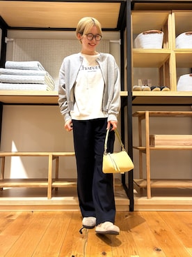 「URBAN RESEARCH DOORS（アーバンリサーチドアーズ）の『WEB/一部店舗限定カラー』コットンスウェットZIPカーディガン（カーディガン/ボレロ）」を使った、 コヤマ  ヒナタさん（レディース・164cm）の秋コーディネート