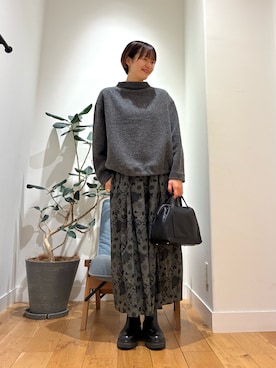 「アイテム（その他トップス）」を使った、 コヤマ  ヒナタさん（レディース・164cm）の秋コーディネート