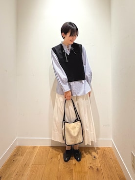 「URBAN RESEARCH DOORS（アーバンリサーチドアーズ）のアイテム（トートバッグ）」を使った、 コヤマ  ヒナタさん（レディース・164cm）の秋コーディネート