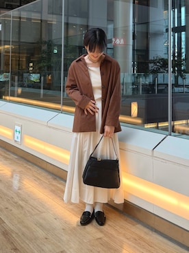 「URBAN RESEARCH DOORS（アーバンリサーチドアーズ）のアイテム（タンクトップ）」を使った、 コヤマ  ヒナタさん（レディース・164cm）の秋コーディネート