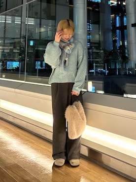 「アイテム（ストール/ショール）」を使った、 コヤマ  ヒナタさん（レディース・164cm）の秋コーディネート