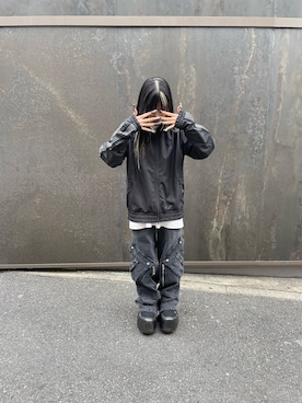 「DANKE SCHON（ダンケシェーン）のDankeSchon/ダンケシェーン/11oz DENIM HOOK SNAP POCKET CARGO PANTS（カーゴパンツ、グレー系）」を使った、にこるさん（レディース・154cm）の春コーディネート