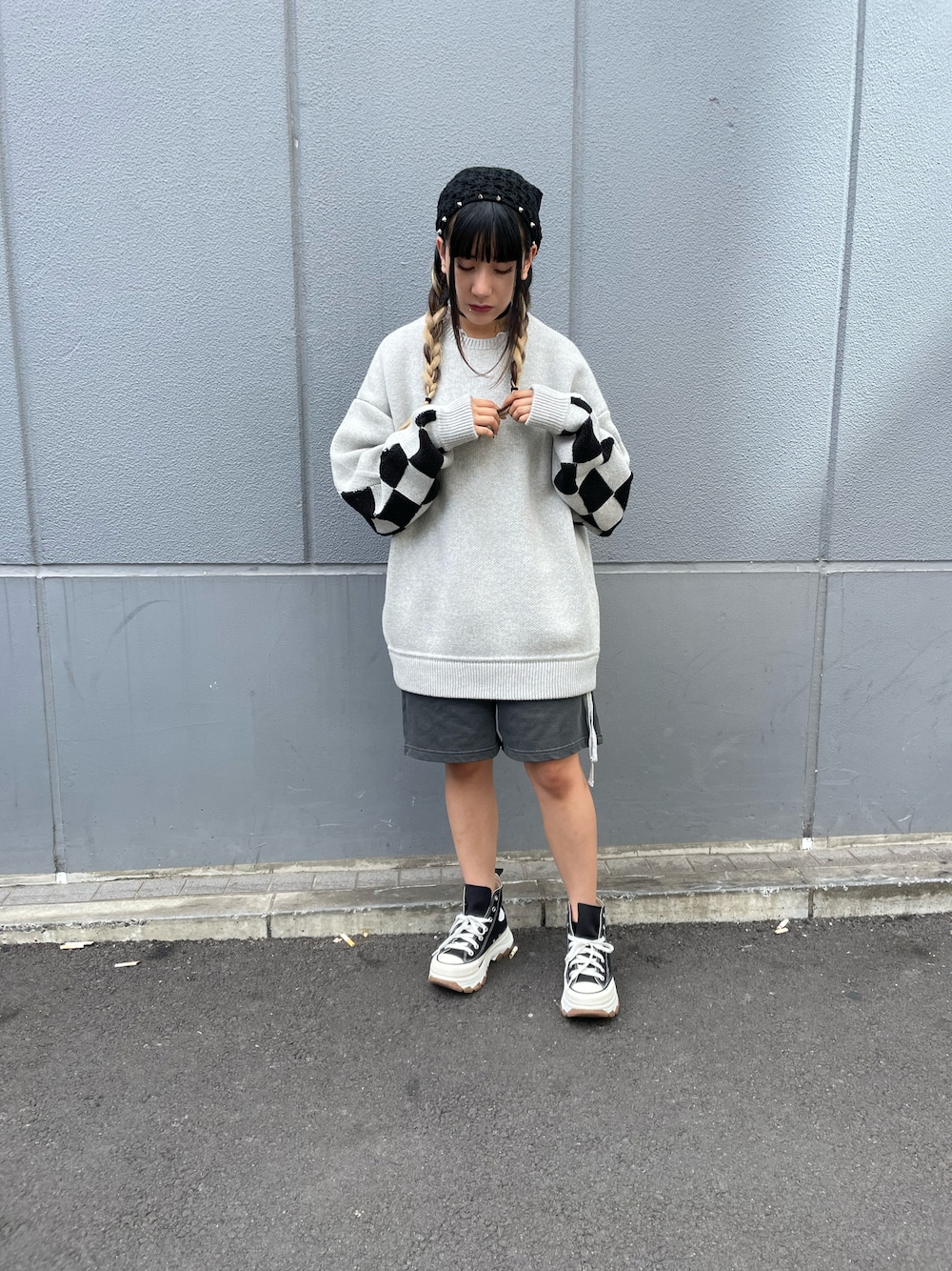 BlackEyePatchのスウェットパンツを使った人気ファッション