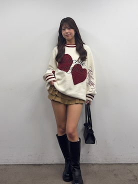 「continuer de NICE CLAUP(コンティニューデナイスクラップ)のハートロゴニット(ニット/セーター、ホワイト系)」を使った、ゆずさん(レディース・161cm)の秋コーディネート