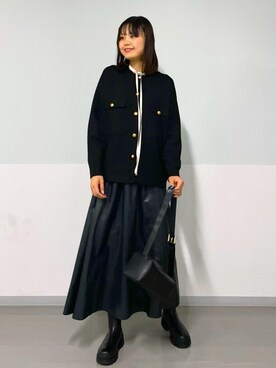 「ノーカラー」｜「アイテム（ブーツ）」を使った、AZUMAさん（レディース・171cm）の秋コーディネート