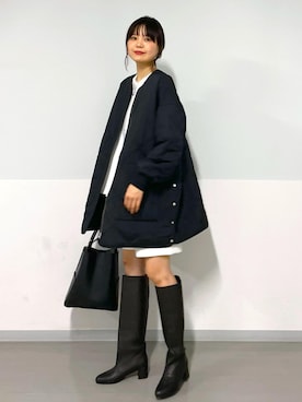 「ノーカラー」｜「アイテム（ブルゾン）」を使った、AZUMAさん（レディース・171cm）の秋コーディネート
