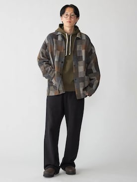 「シップス」｜大木さん（メンズ・174cm）の冬コーディネート